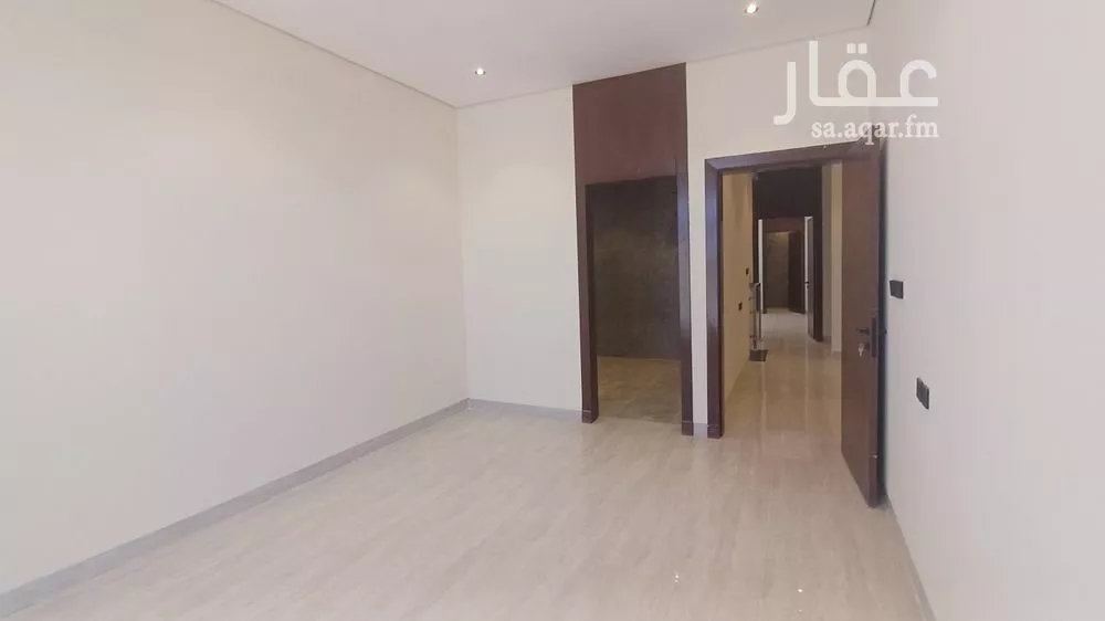 4 bedroom villa in Al Janadriyah 7