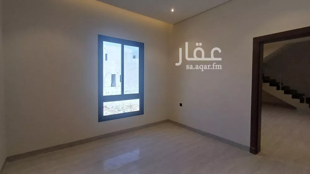 4 bedroom villa in Al Janadriyah 8