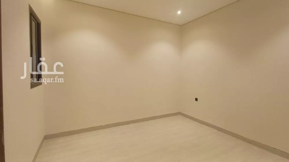 4 bedroom villa in Al Janadriyah 9