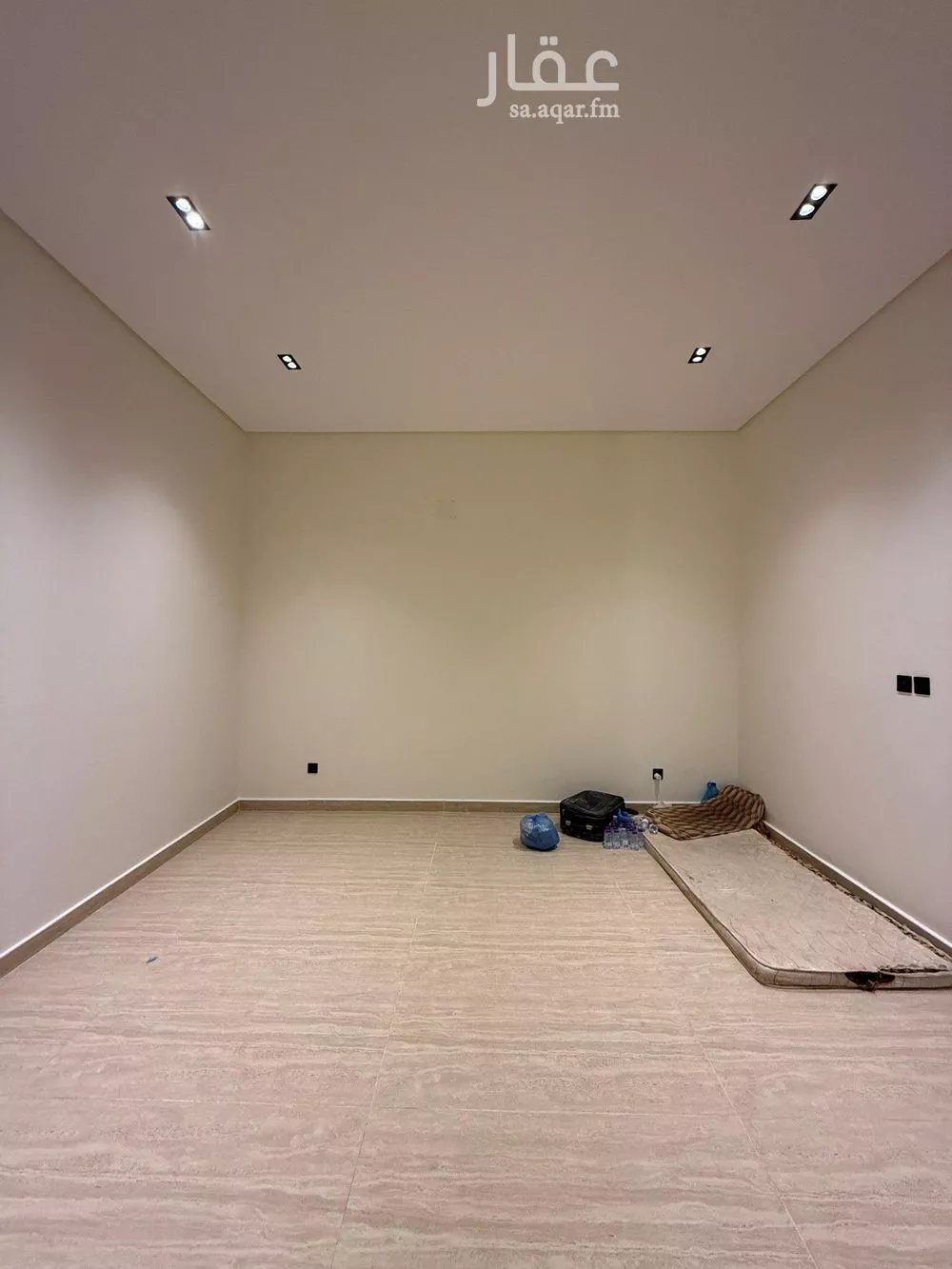 4 bedroom villa in As Suwaidi Al Gharabi 11