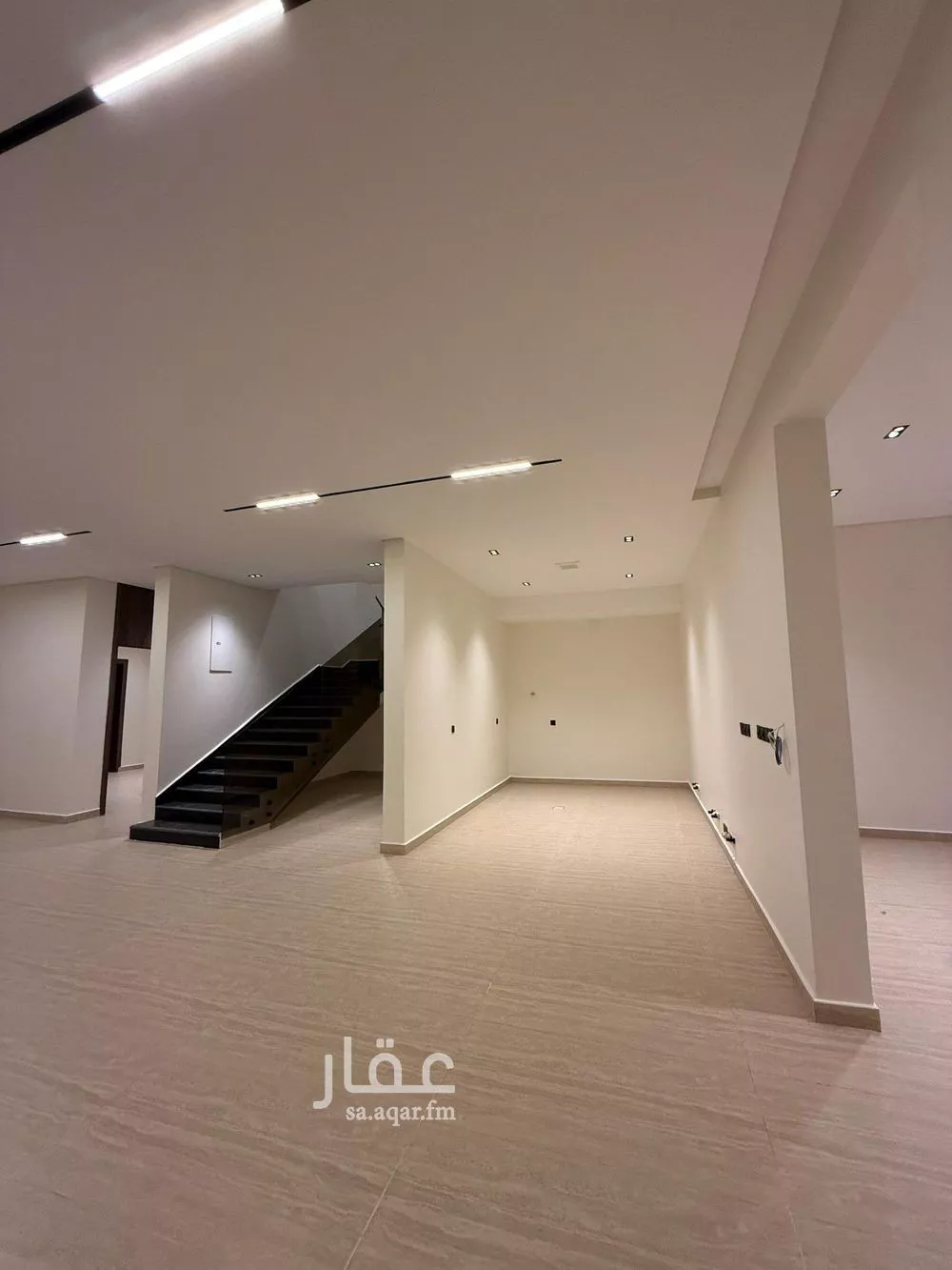 4 bedroom villa in As Suwaidi Al Gharabi 7