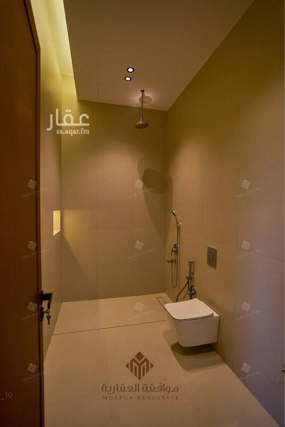 5 bedroom villa in Al Mahdiyyah 23
