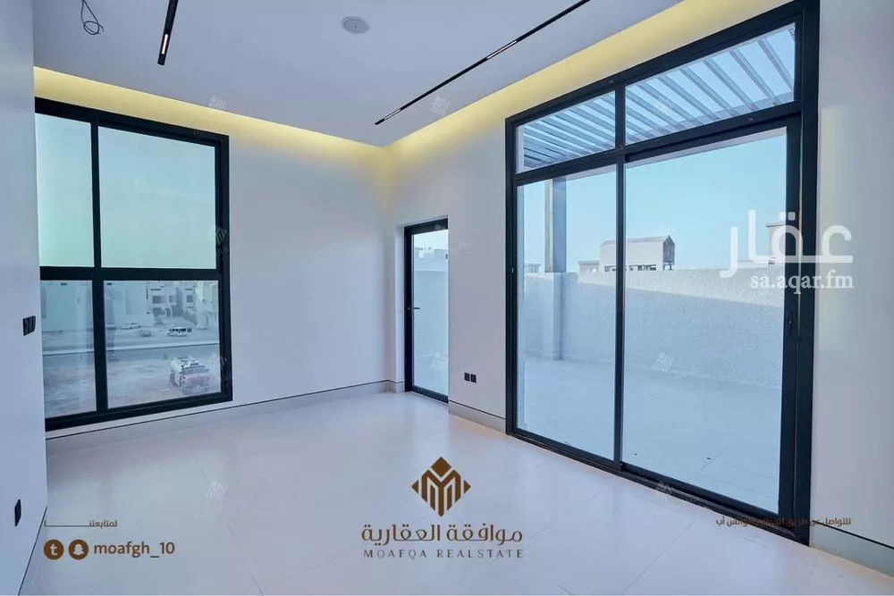 5 bedroom villa in Al Mahdiyyah 26