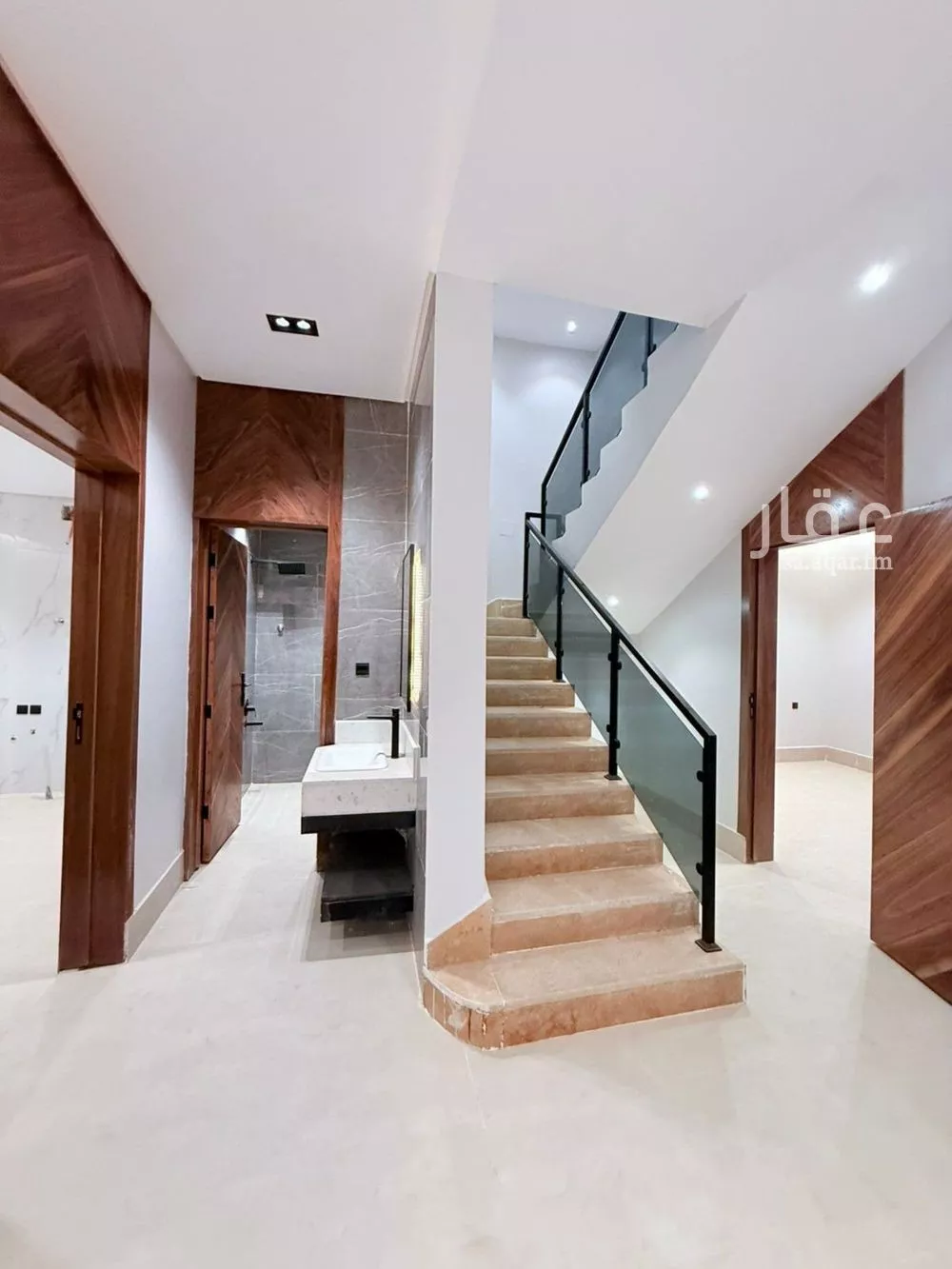 6 bedroom villa in Okaz 11