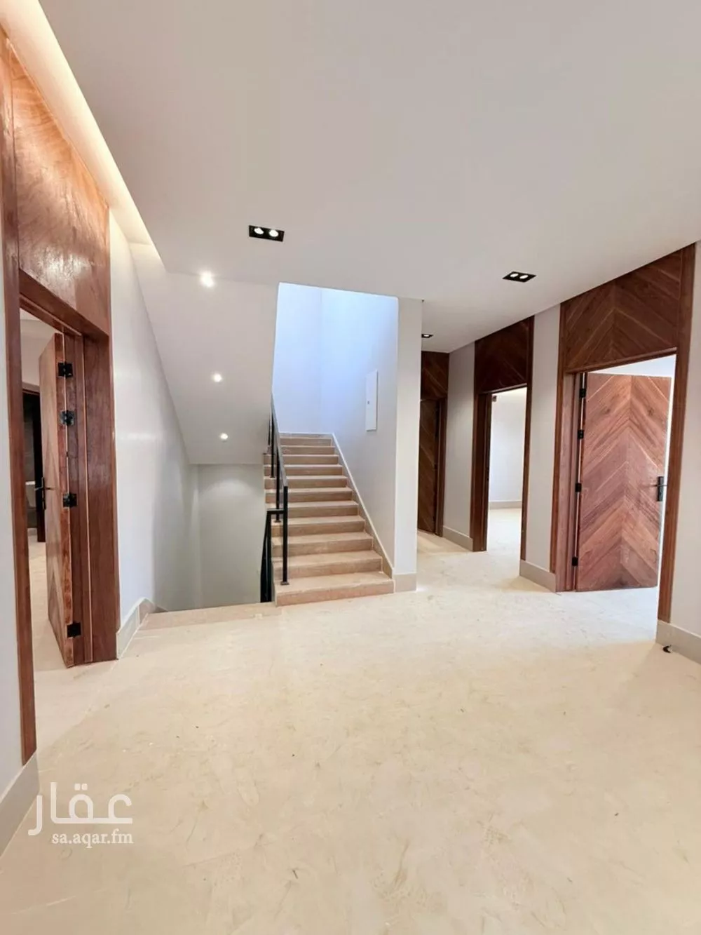 6 bedroom villa in Okaz 5