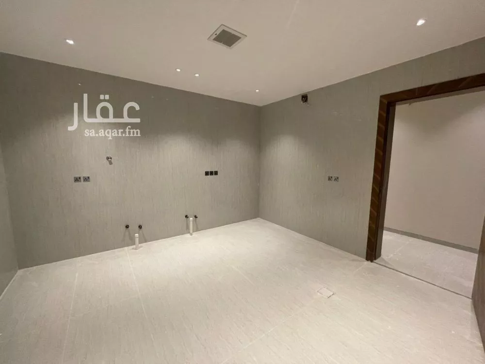 5 bedroom villa in Al Mahdiyyah 13