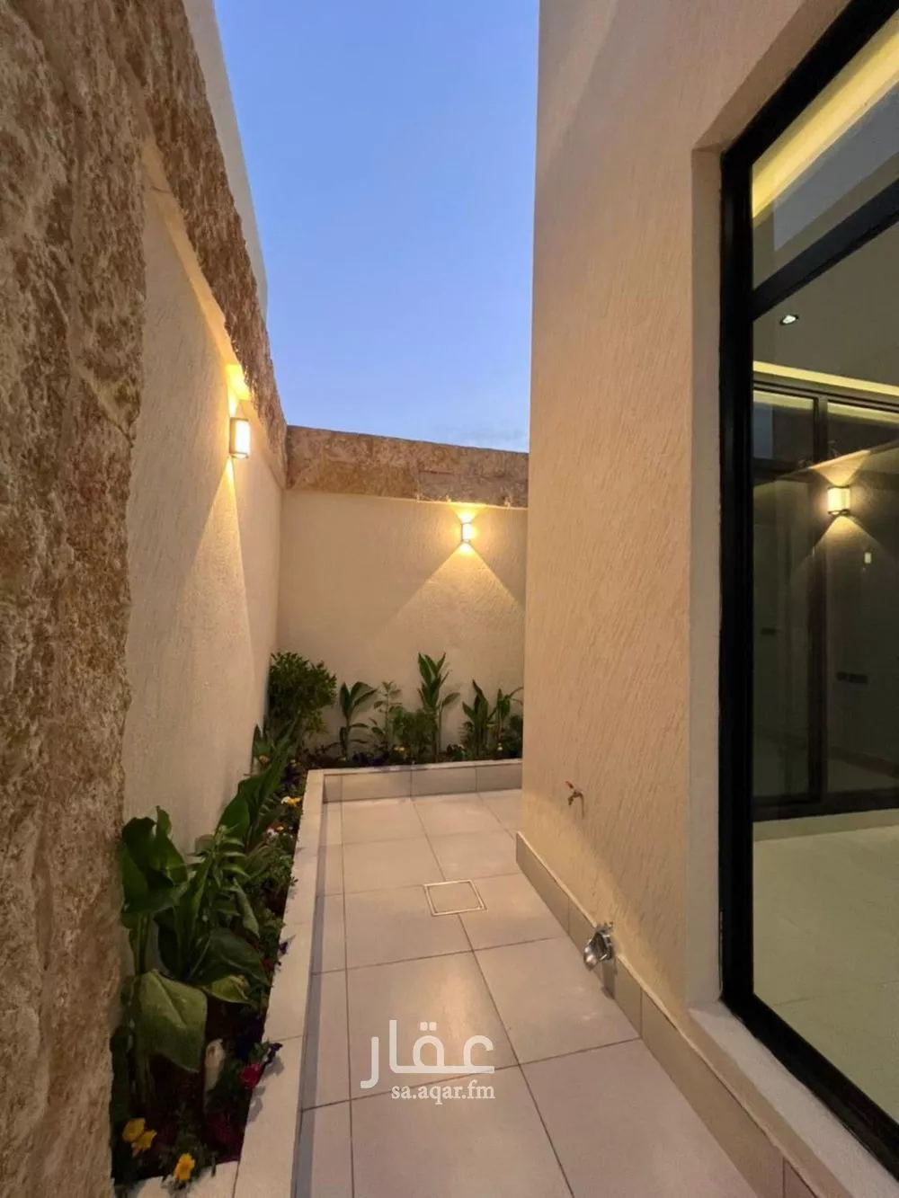4 bedroom villa in Al Narjis 11