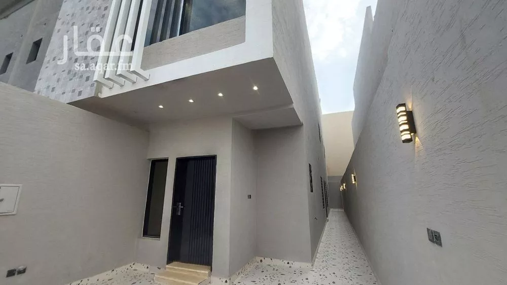 4 bedroom villa in Badr 6