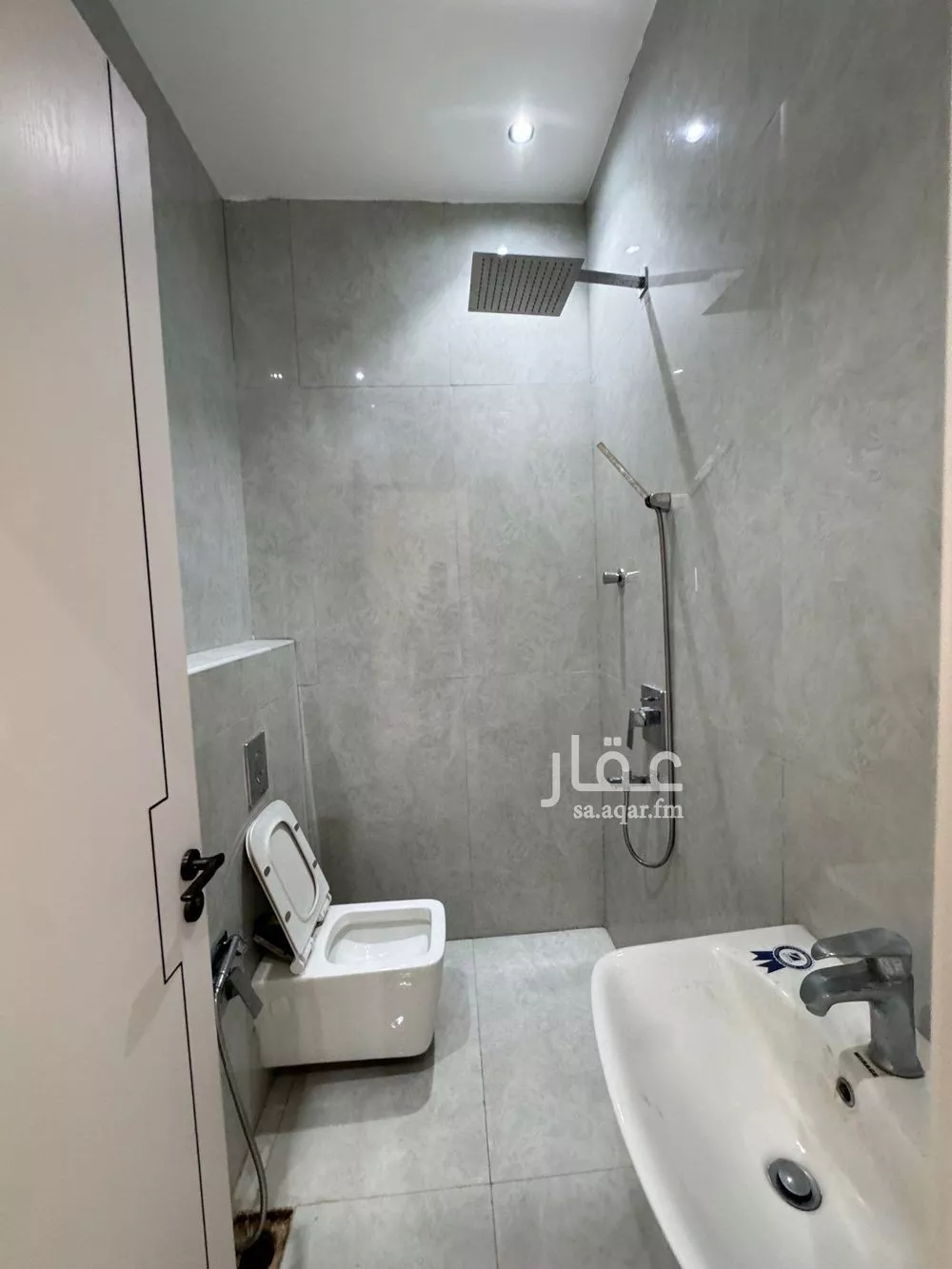 6 bedroom villa in Al Rimal 20