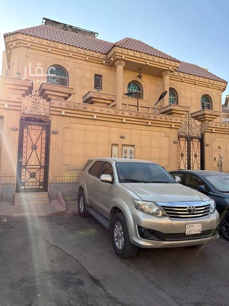 20 bedroom villa in Ishbiliyah 3