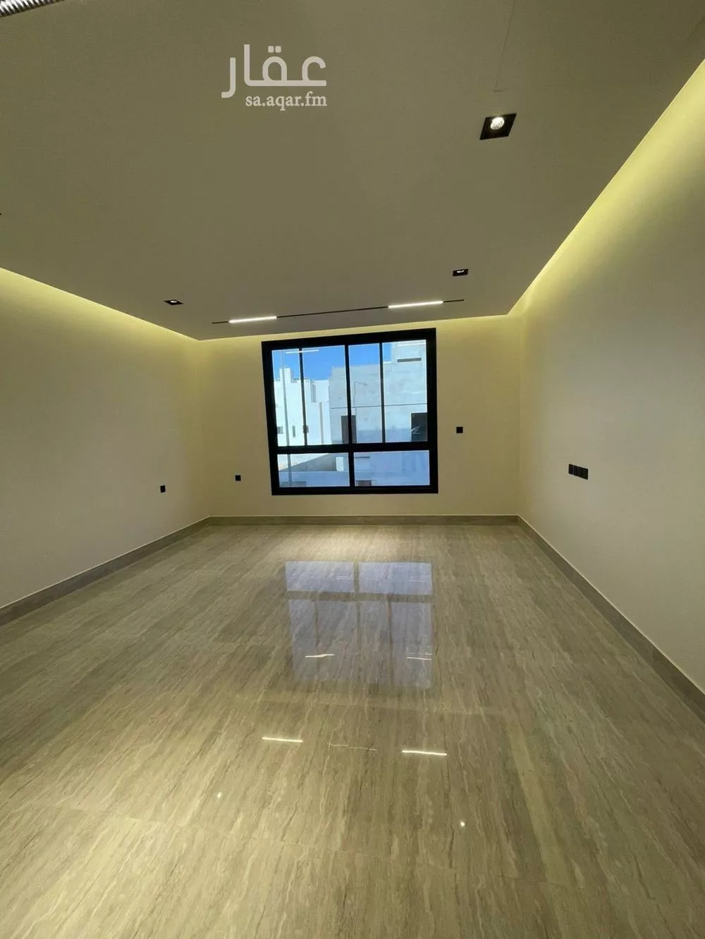 5 bedroom villa in Al Aridh 5