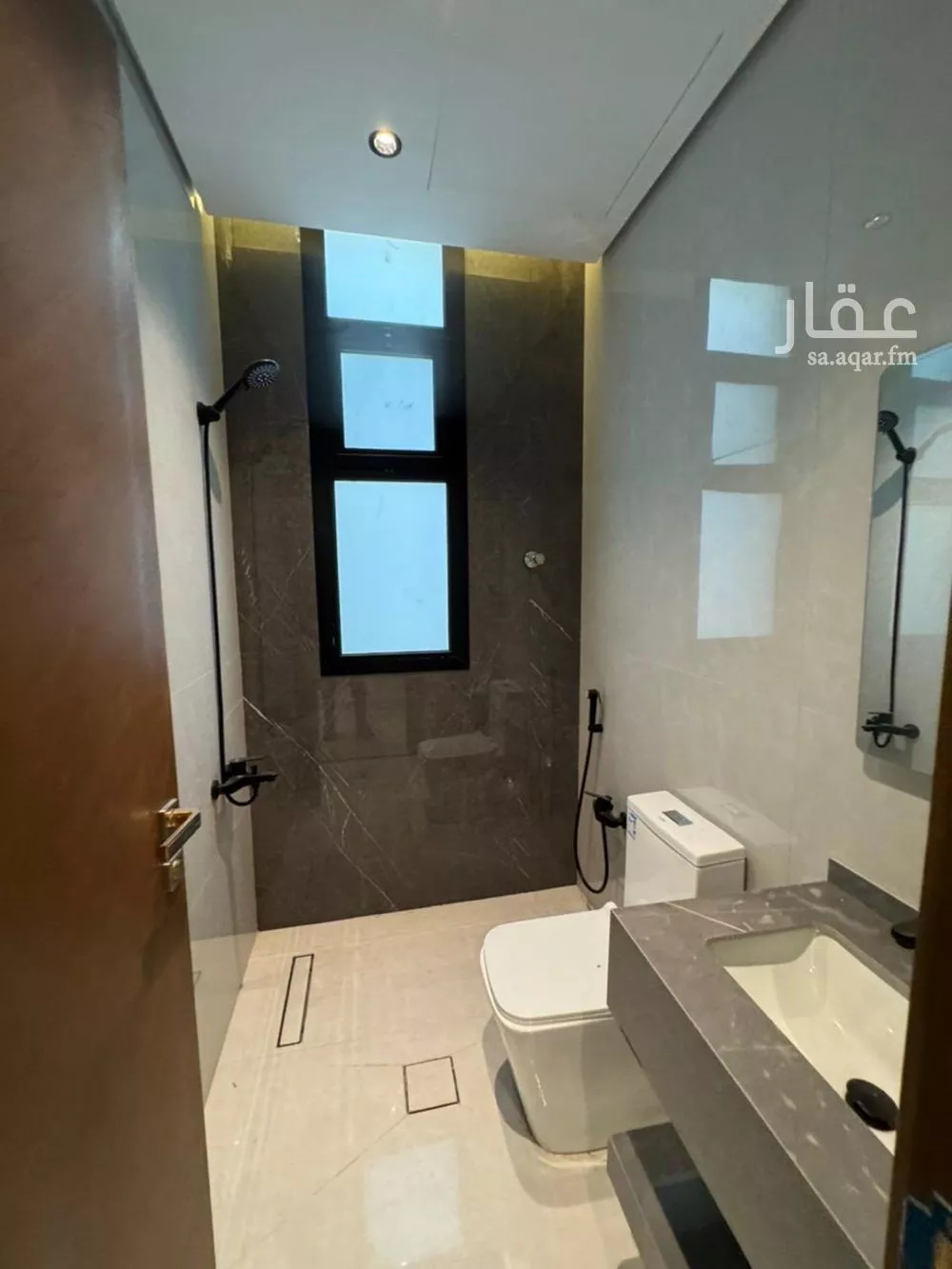 5 bedroom villa in Al Munsiyah 19
