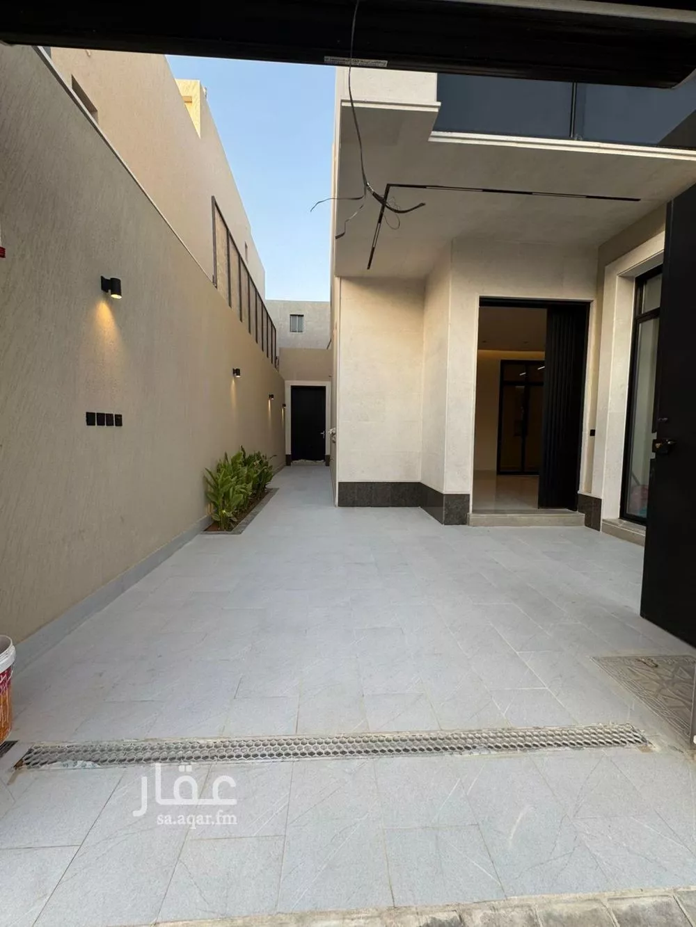 5 bedroom villa in Al Munsiyah 5