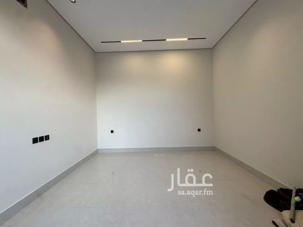 5 bedroom villa in Al Munsiyah 7