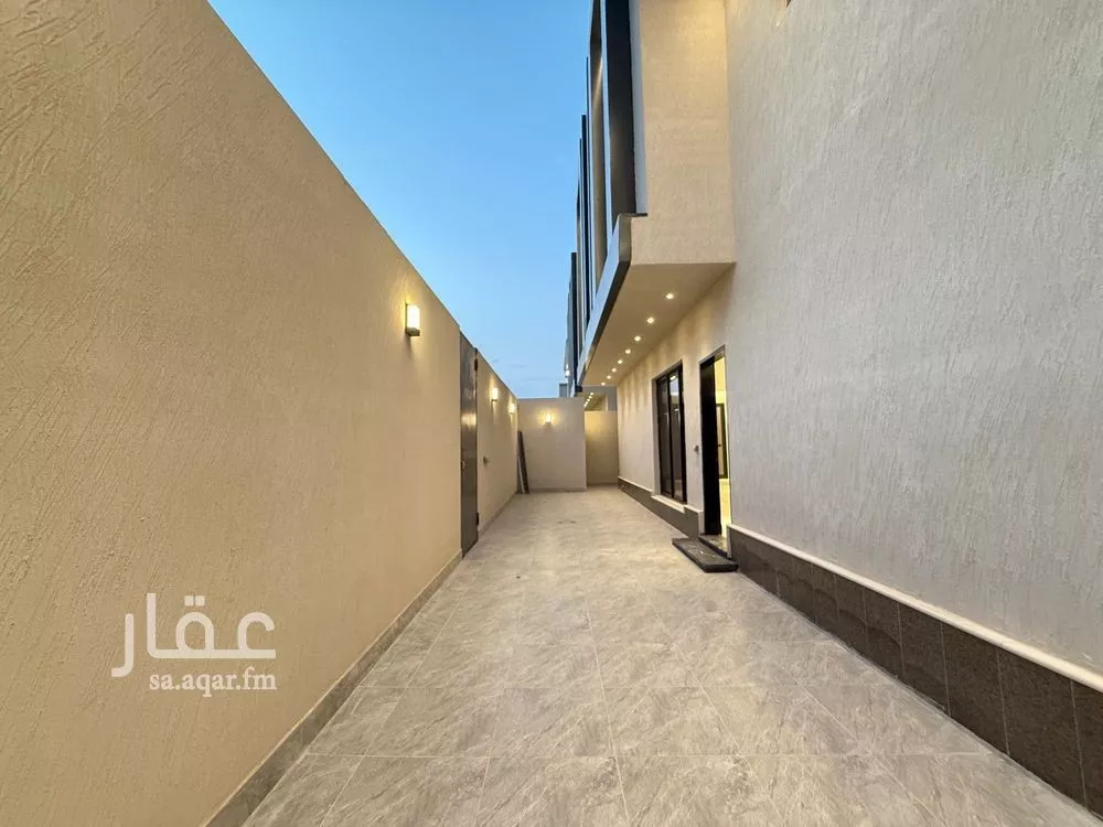 7 bedroom villa in Al Rimal 13