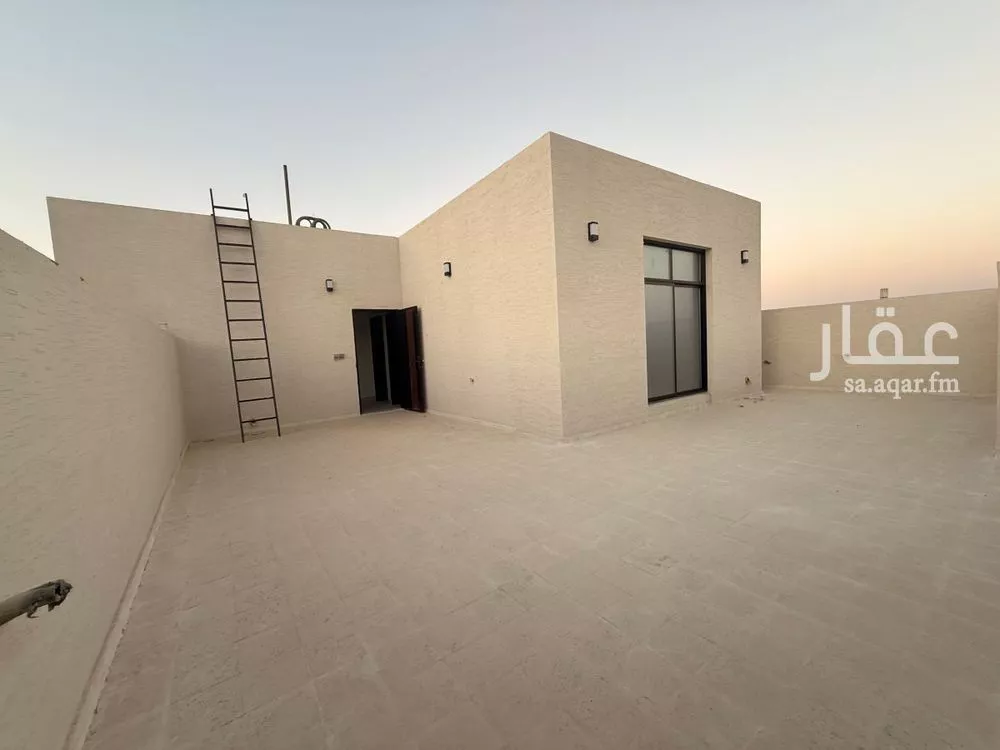 7 bedroom villa in Al Rimal 7