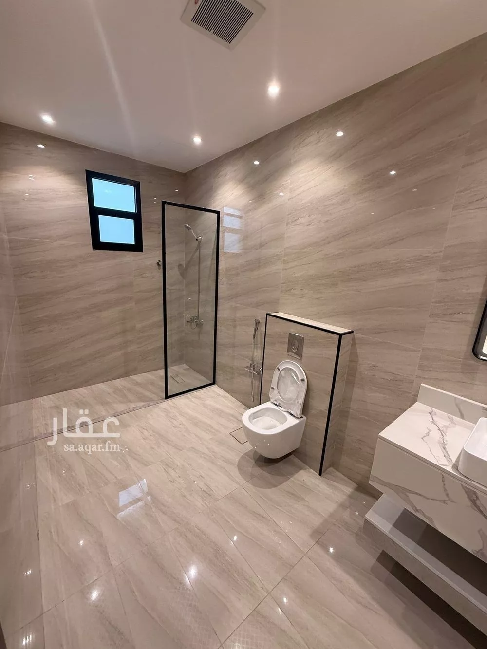 7 bedroom villa in Al Rimal 8