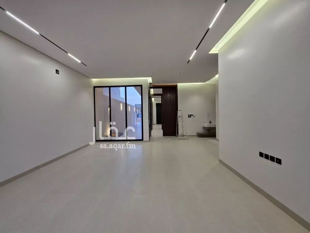 6 bedroom villa in Al Rimal 22