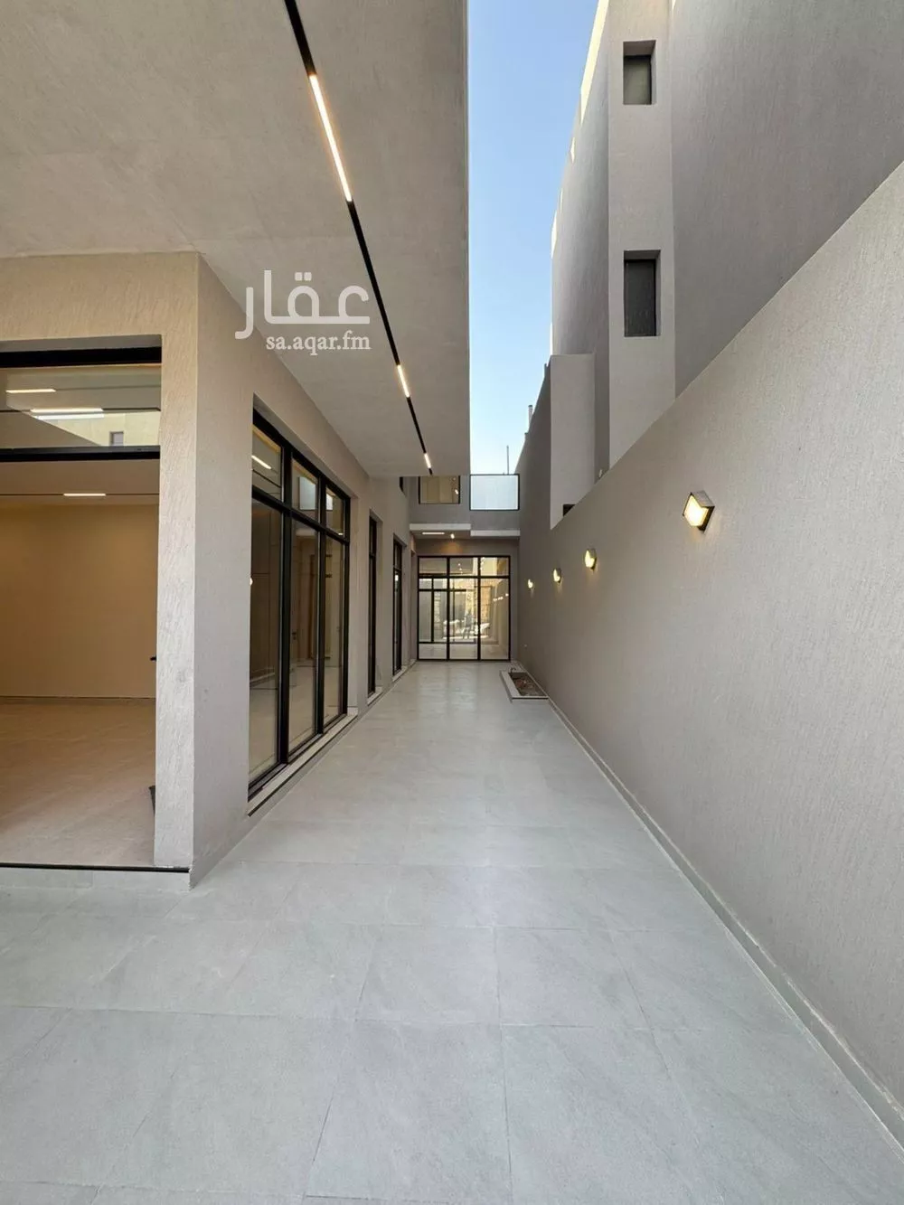 5 bedroom villa in Al Rimal 6