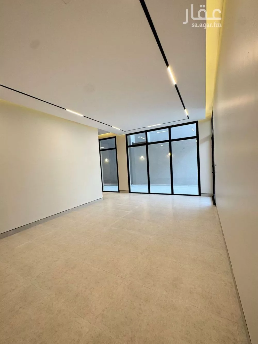 5 bedroom villa in Al Rimal 10