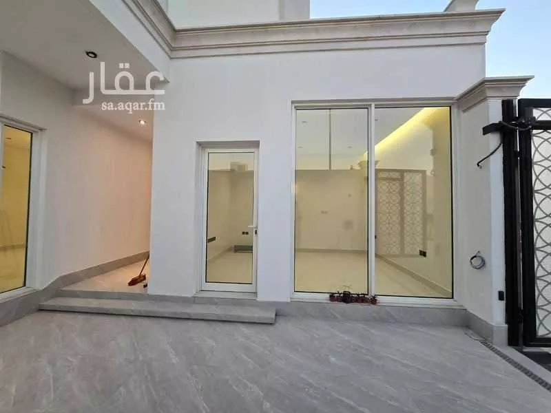 فيلا 6 غرف في العارض 11