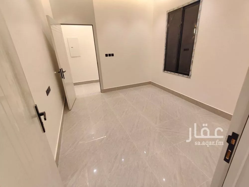 فيلا 4 غرف في بدر 9
