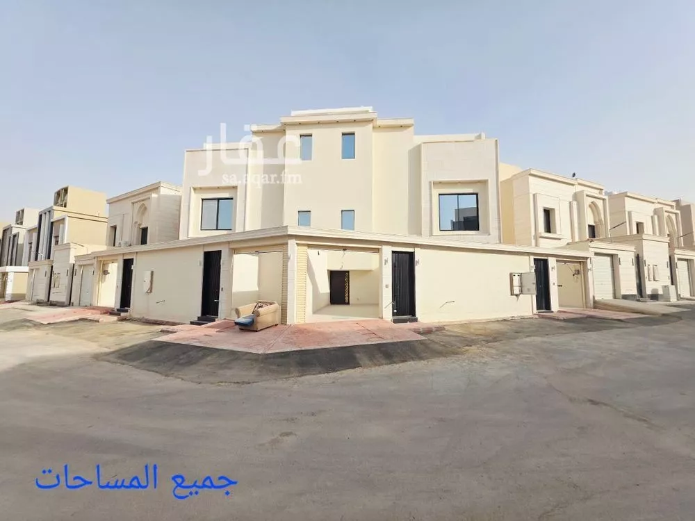 6 bedroom villa in Badr 3