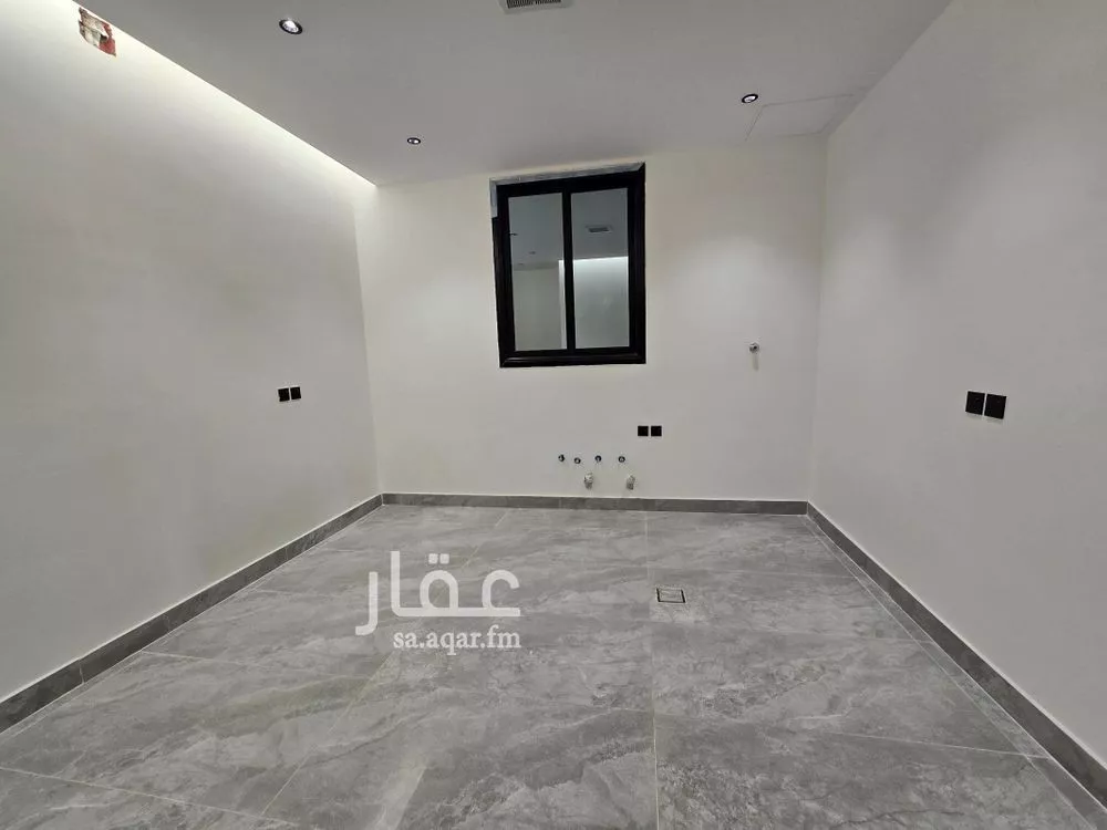 6 bedroom villa in Dhahrat Laban 14