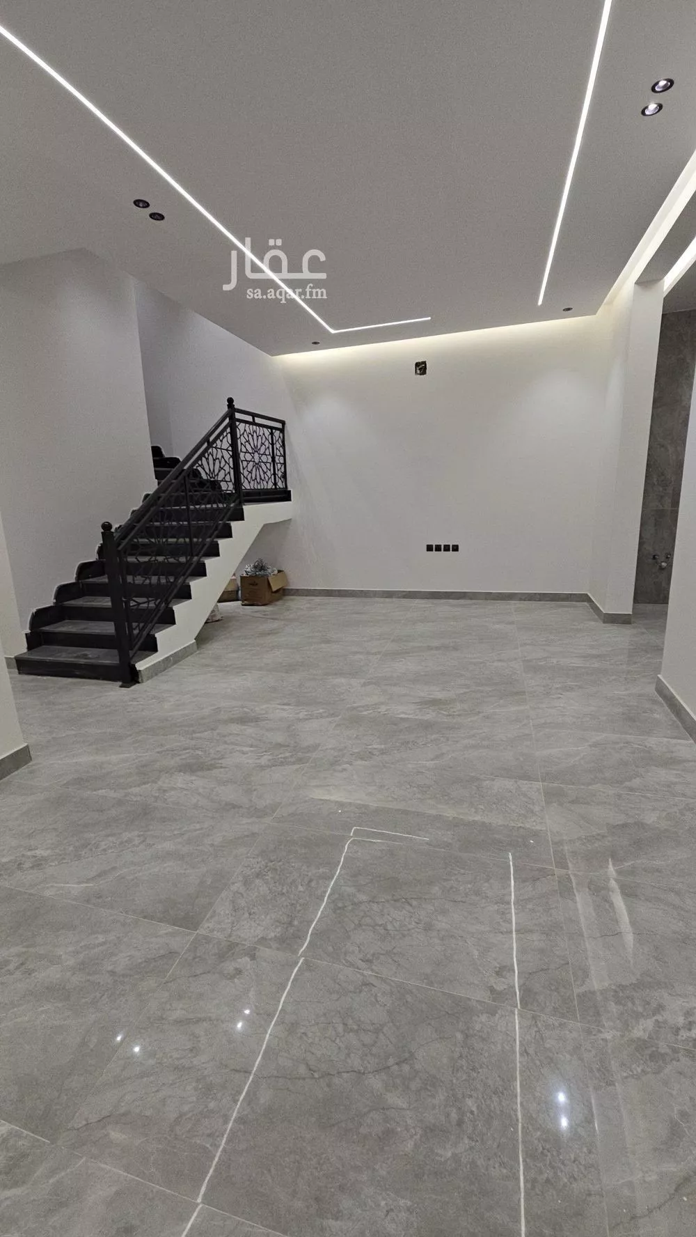 6 bedroom villa in Dhahrat Laban 17