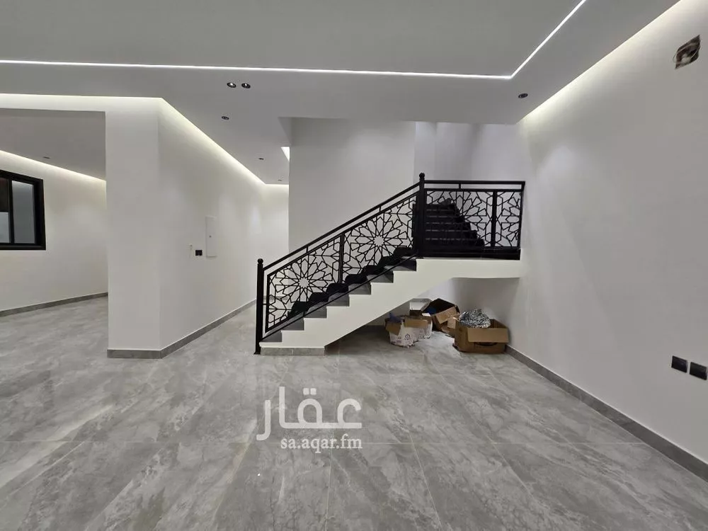 6 bedroom villa in Dhahrat Laban 9