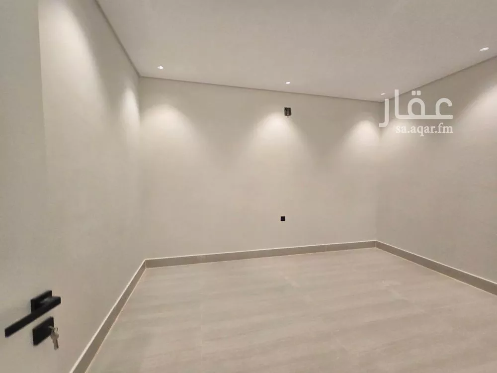 فيلا 5 غرف في طويق 7