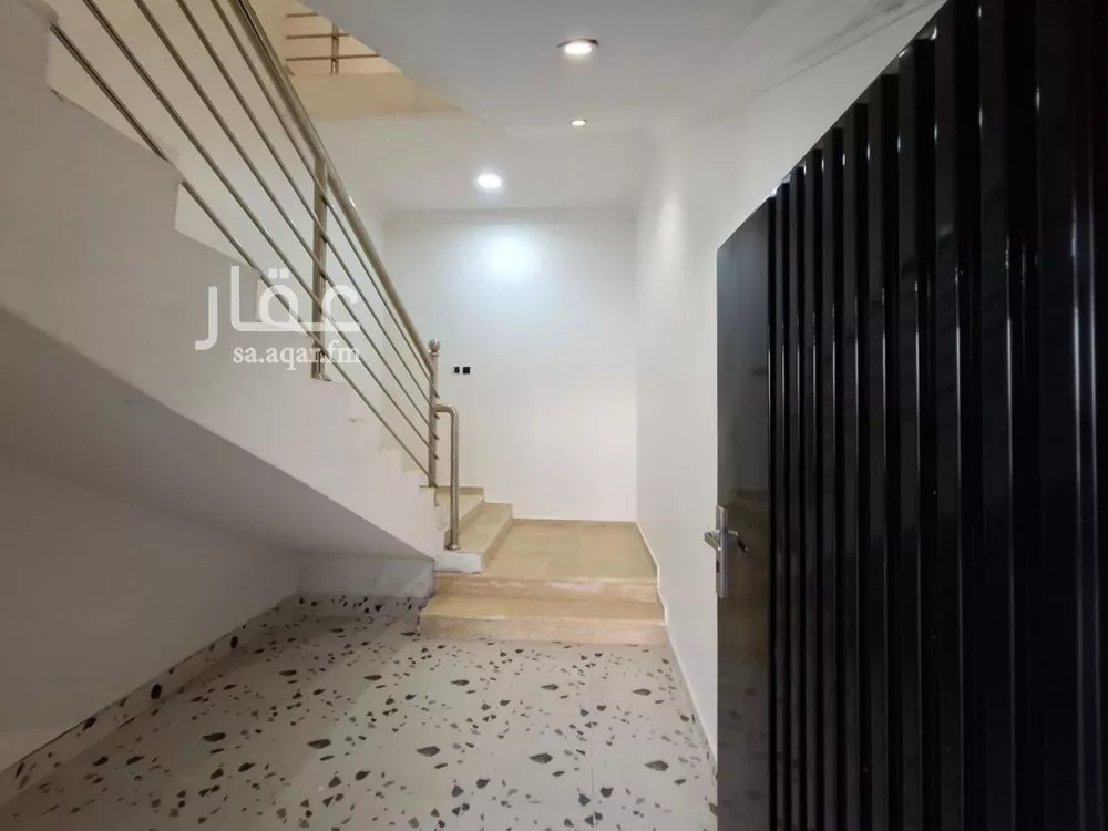 فيلا 5 غرف في بدر 19