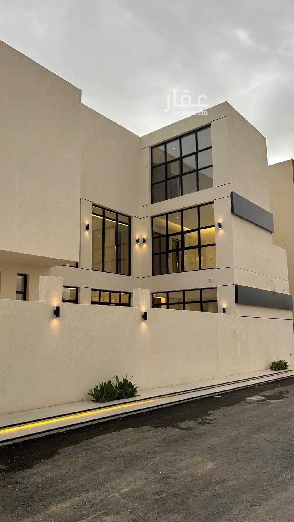 6 bedroom villa in Al Mahdiyyah 2