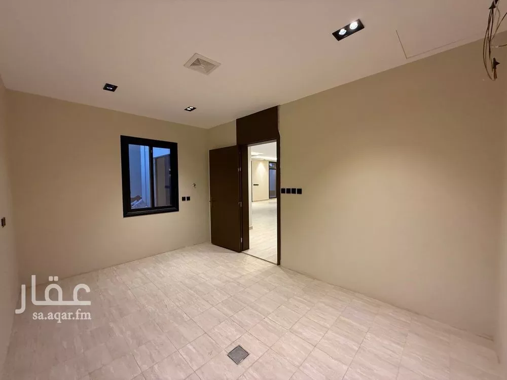 4 bedroom villa in Al Aridh 10
