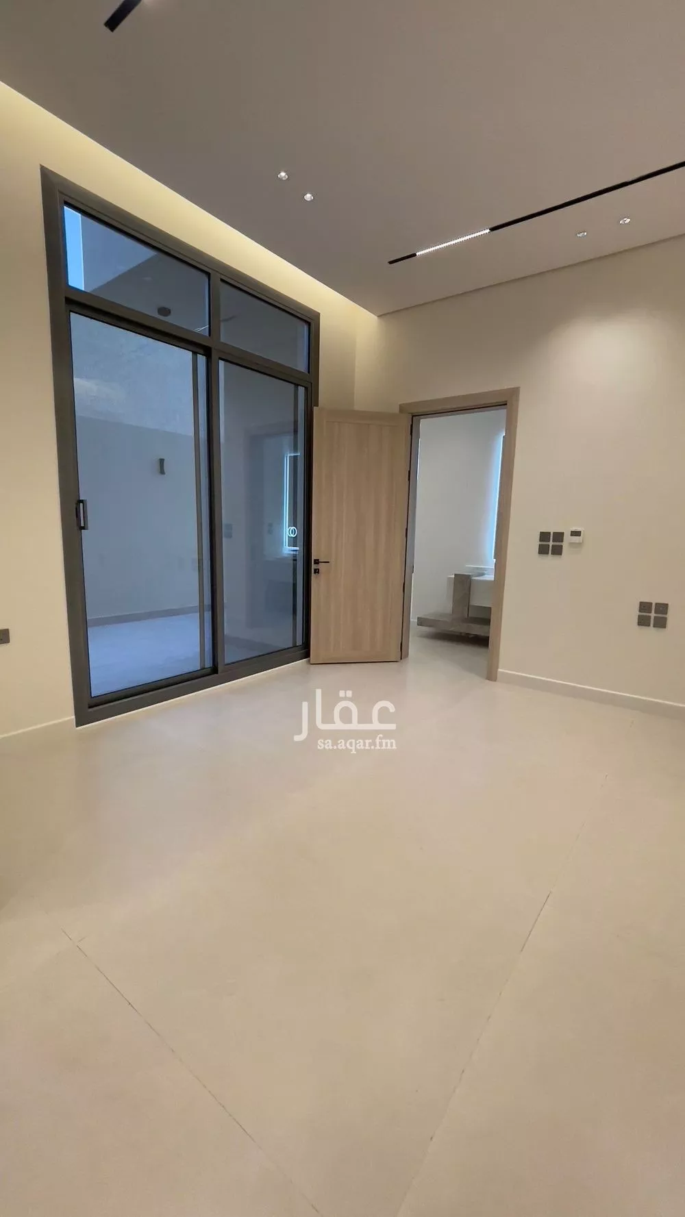 6 bedroom villa in Al Mahdiyyah 2