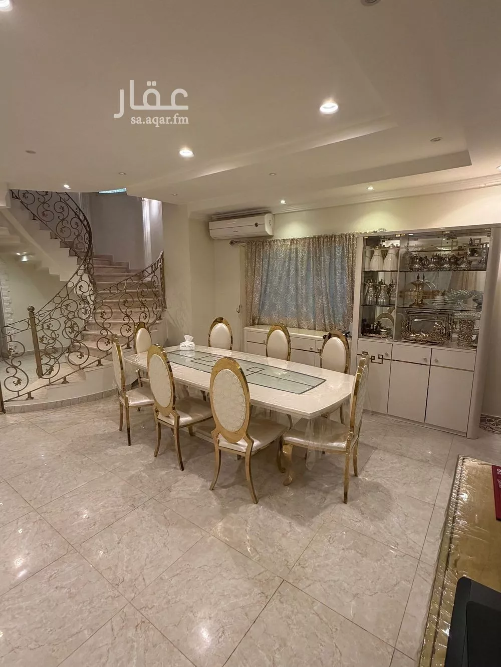 14 bedroom villa in Al Falah 8