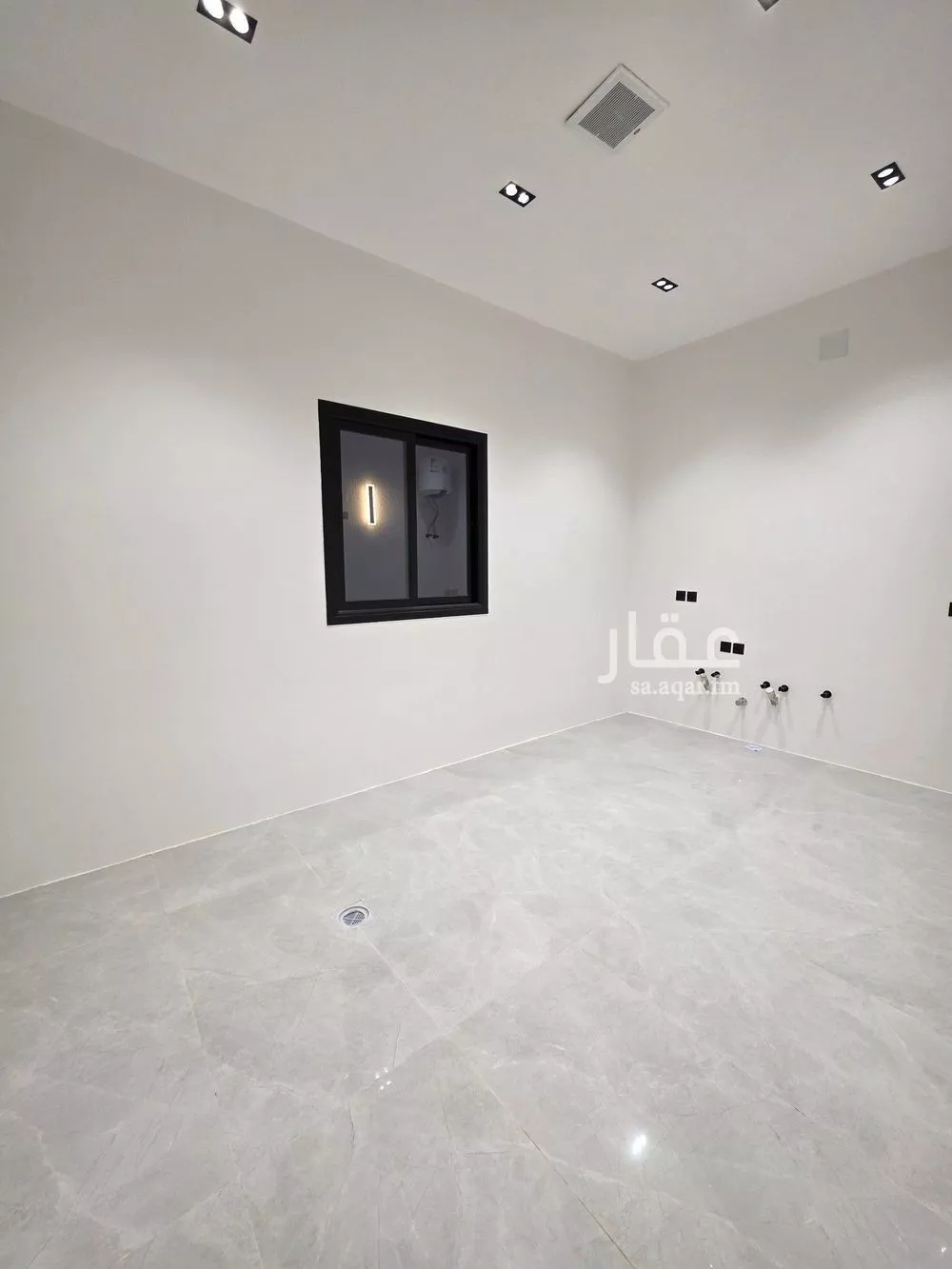 6 bedroom villa in Al Qadisiyah 17