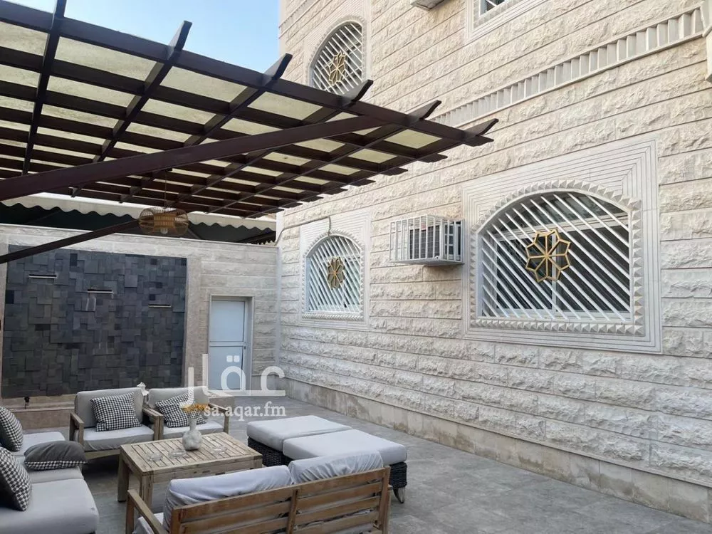 9 bedroom apartment in As Saadah 7