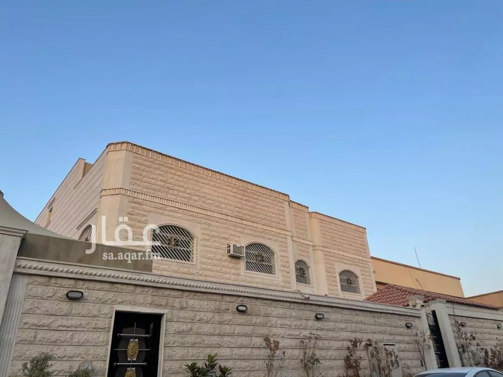9 bedroom apartment in As Saadah 8