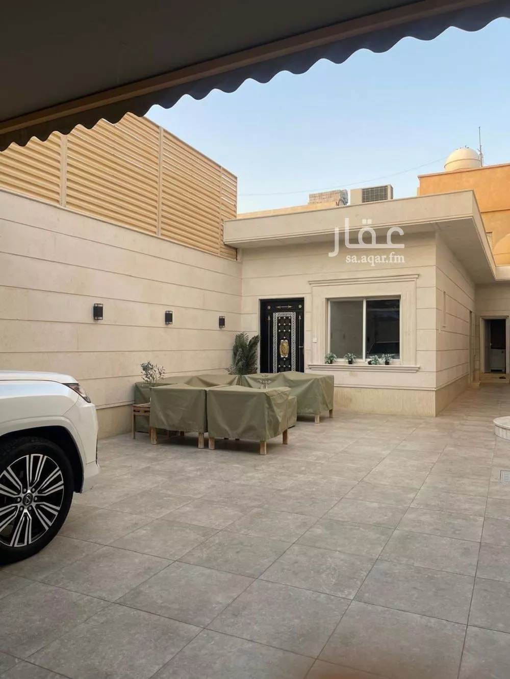9 bedroom apartment in As Saadah 10