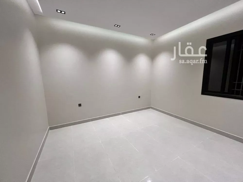 فيلا 5 غرف في الشرق 23