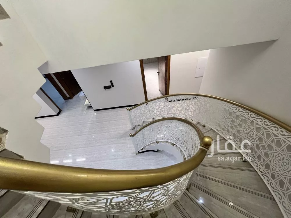 فيلا 5 غرف في الرمال 20