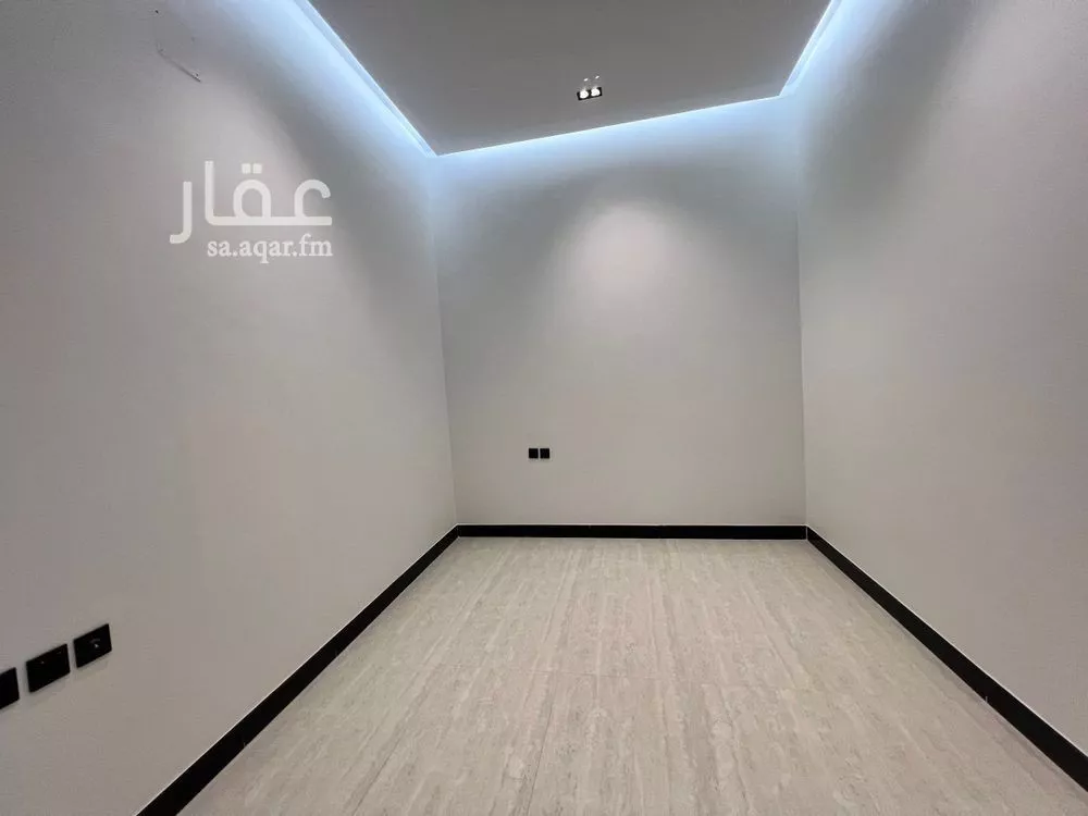 فيلا 5 غرف في الرمال 8