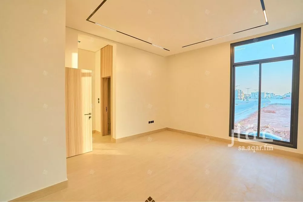 5 bedroom villa in Al Mahdiyyah 4