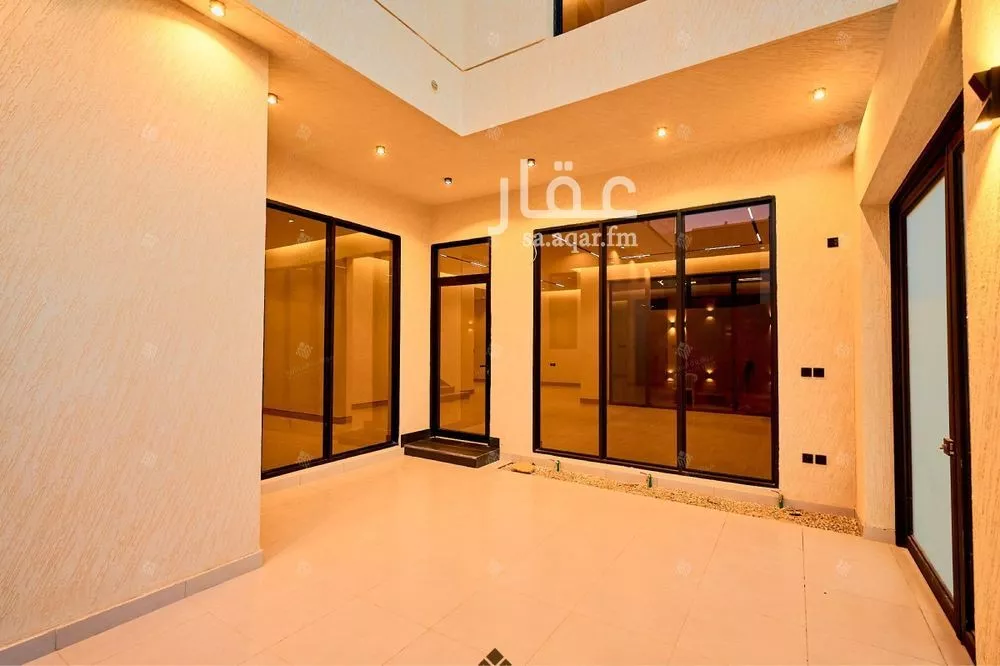 5 bedroom villa in Al Mahdiyyah 7