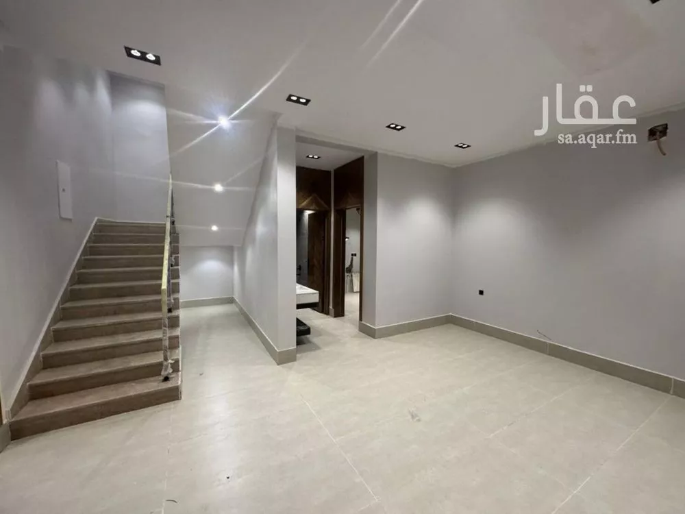 5 bedroom villa in Okaz 16