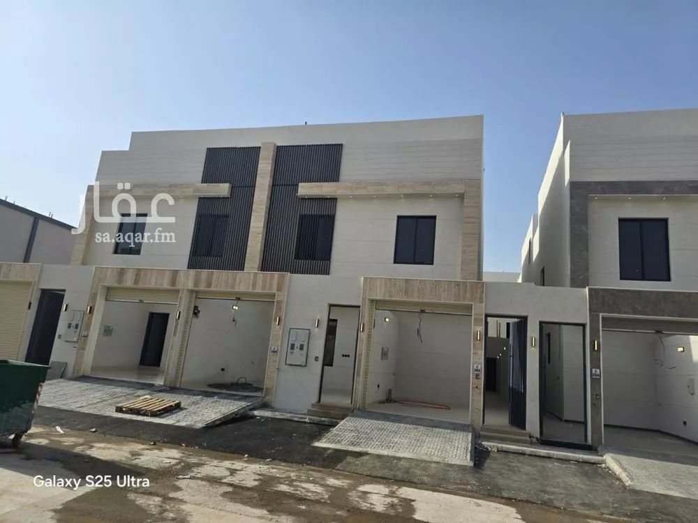 5 bedroom villa in Okaz 3