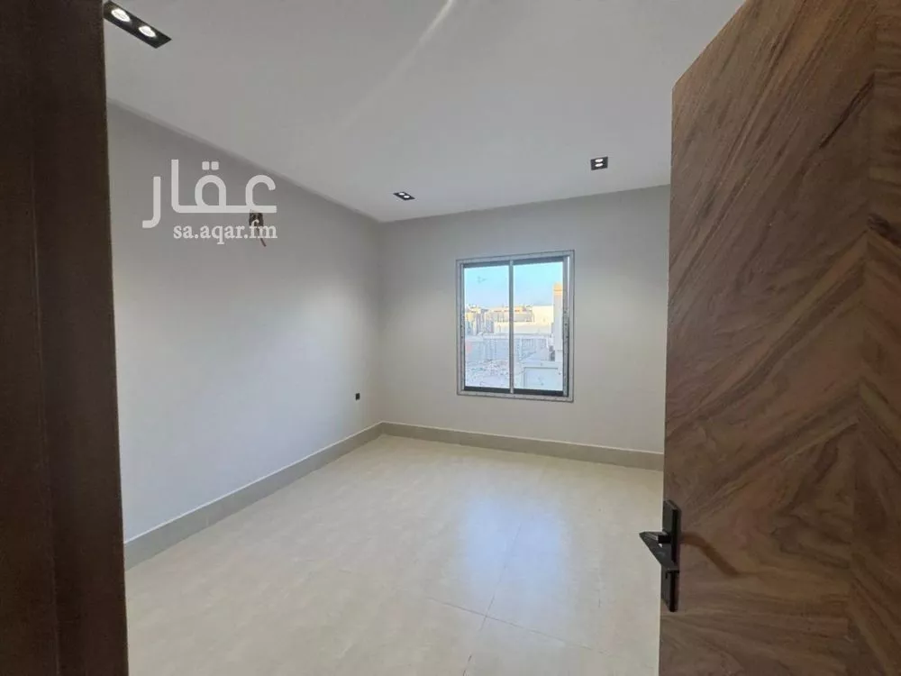 5 bedroom villa in Okaz 8