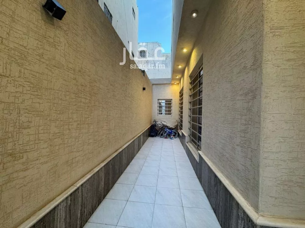 6 bedroom villa in Al Munsiyah 13