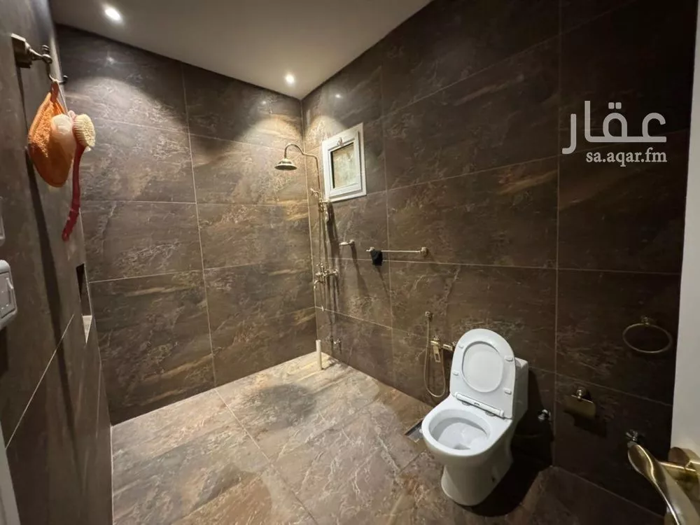 6 bedroom villa in Al Munsiyah 23